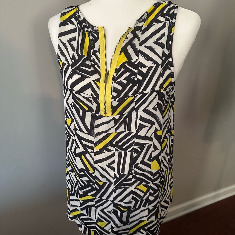 Sleeveless Mixed Print & 100% polyester shirt blouse with yellow zipper